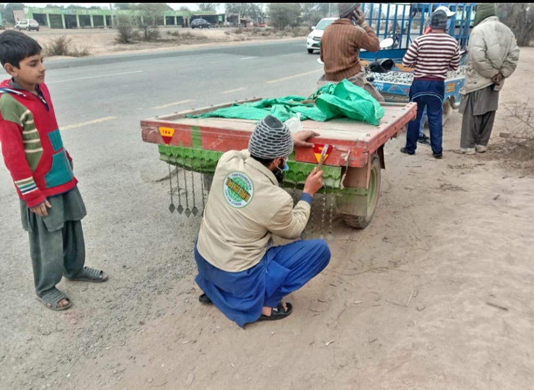 Road Safety Donkey Carts And Rishkaws To Get Reflectors The Ngo World